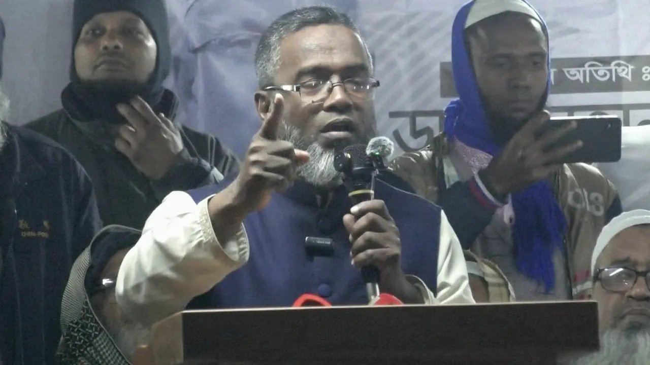 ডাকসু ইস্যুতে জামায়াত নেতার পদ স্থগিত