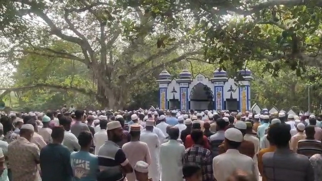 চুয়াডাঙ্গায় বিএনপি-জামায়াত সংঘর্ষে নিহত জামায়াত নেতার দাফন সম্পন্ন