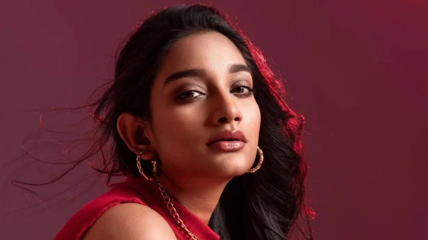 অপেশাদার আচরণে ক্ষুব্ধ নেহা, ইন্ডাস্ট্রি ছাড়ার ঘোষণা অভিনেত্রীর