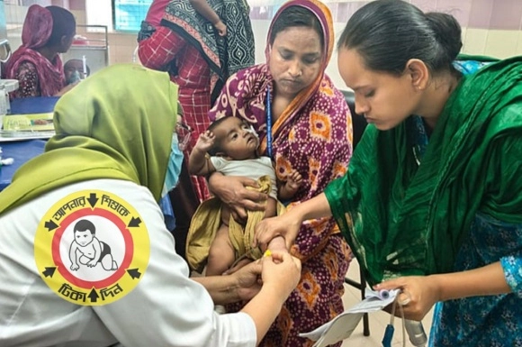 আজ থেকে শুরু হচ্ছে হামের বিশেষ টিকাদান কর্মসূচি