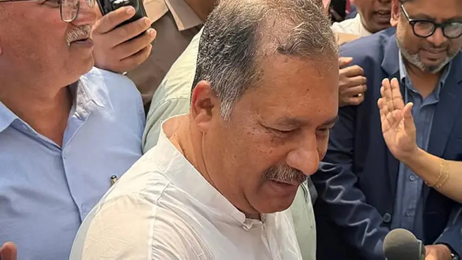প্রশাসনের ভেতর মবকে প্রশ্রয় দেওয়া ব্যক্তিদের চিহ্নিত করা হবে: তথ্যমন্ত্রী