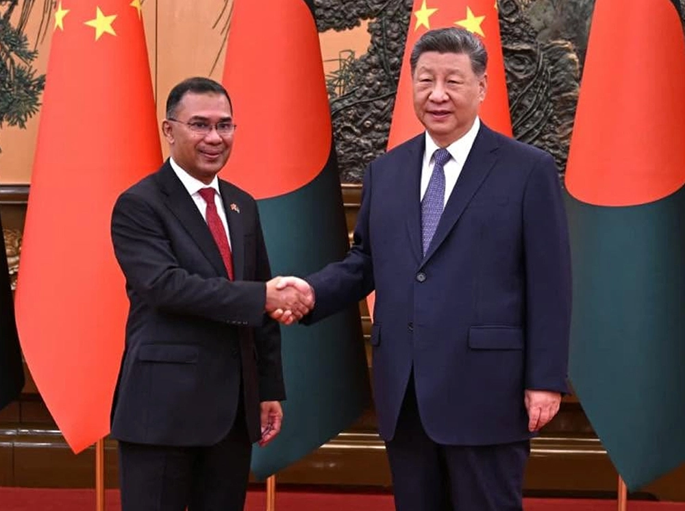 চীনের প্রেসিডেন্টের সাথে প্রধানমন্ত্রী তারেক রহমানের সাক্ষাৎ