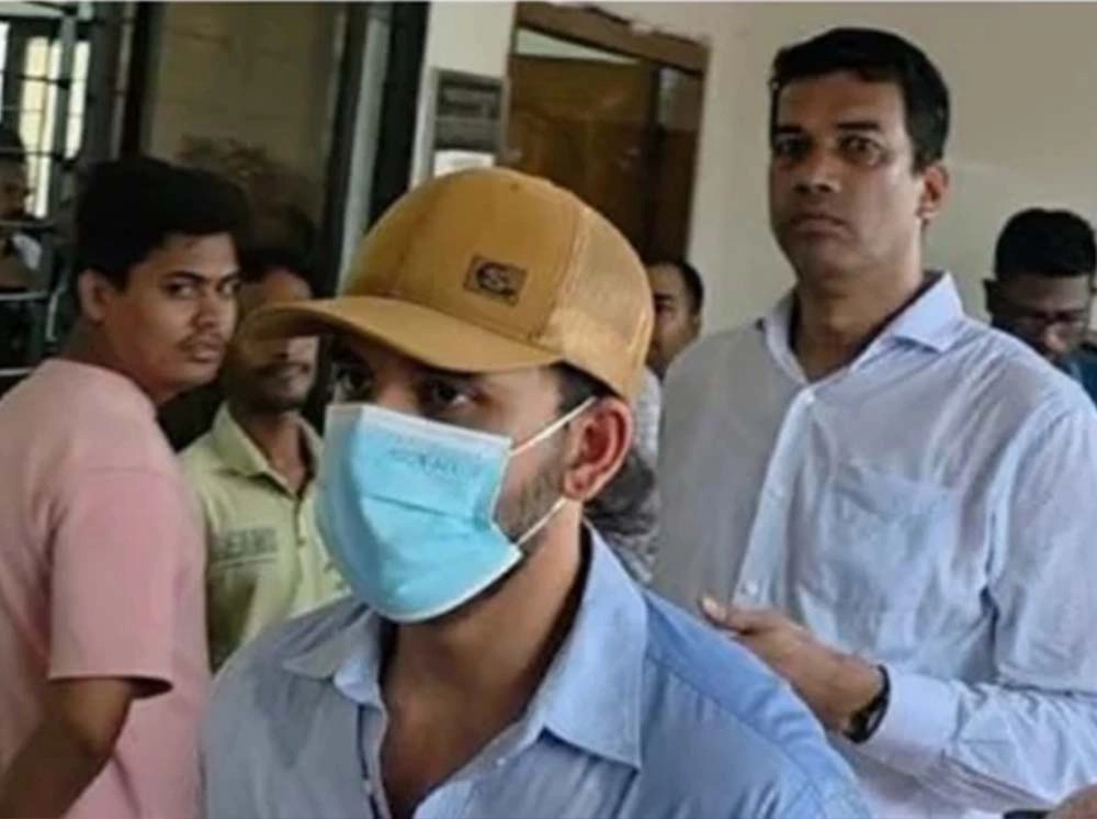ইকরার মৃত্যু: আত্মসমর্পণ করলেন অভিনেতা আলভী