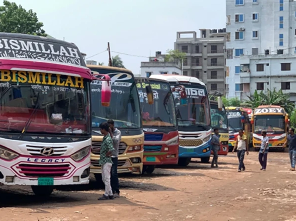 রাজশাহীর সাথে সারাদেশের বাস চলাচল বন্ধ