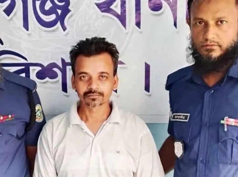 পর্নোগ্রাফি মামলায় বিএনপি নেতা গ্রেফতার