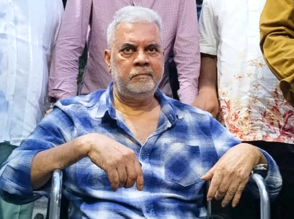 চিকিৎসার নতুন ধাপ শুরু করতে লন্ডন ফিরে যাচ্ছেন ইলিয়াস কাঞ্চন