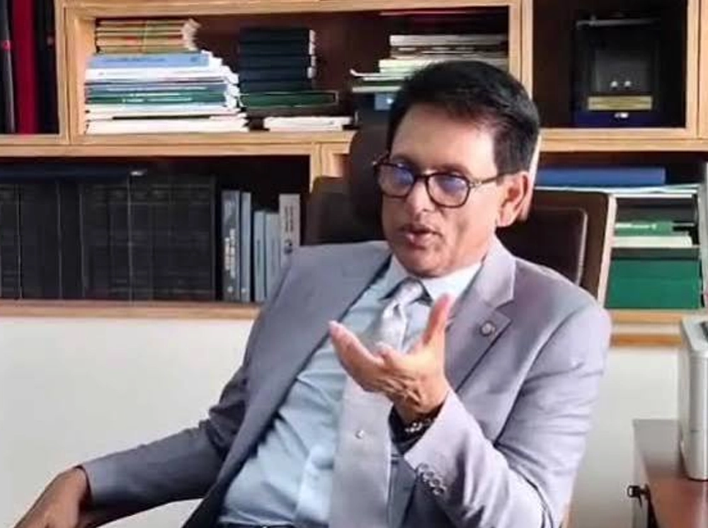মন খুলে গান গাওয়া যায়, নম্বর দেওয়া যায় না: শিক্ষামন্ত্রী