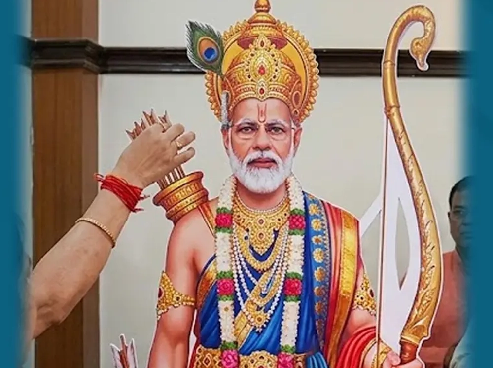 এবার দিল্লিতে মোদিকে পূজা, মন্দির নির্মাণের ঘোষণা