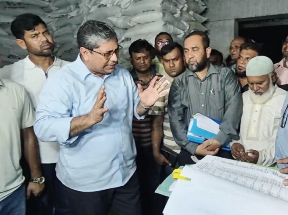 চাহিদার চেয়ে দেড় গুণ বেশি সার মজুত রয়েছে: প্রতিমন্ত্রী শাহে আলম