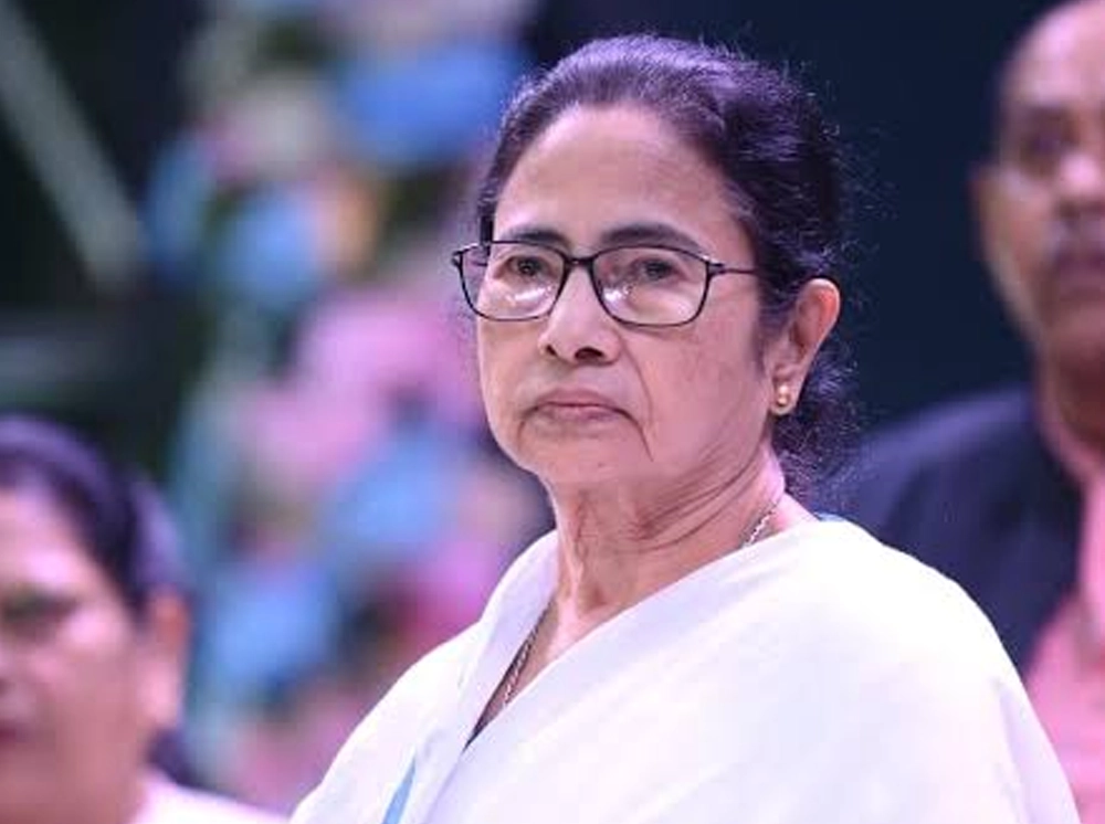 মমতা বন্দ্যোপাধ্যায়ের বিরুদ্ধে কলকাতা পুলিশের মামলা
