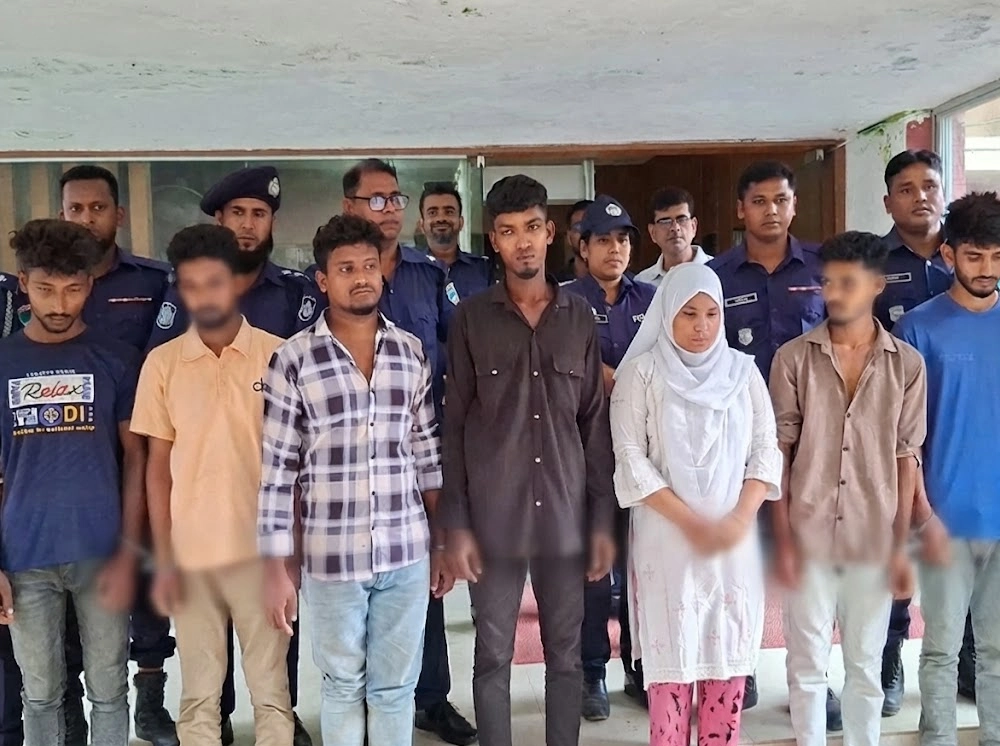 নারীকে অপহরণের সময় ৭ ভুয়া সিআইডি পুলিশ আটক