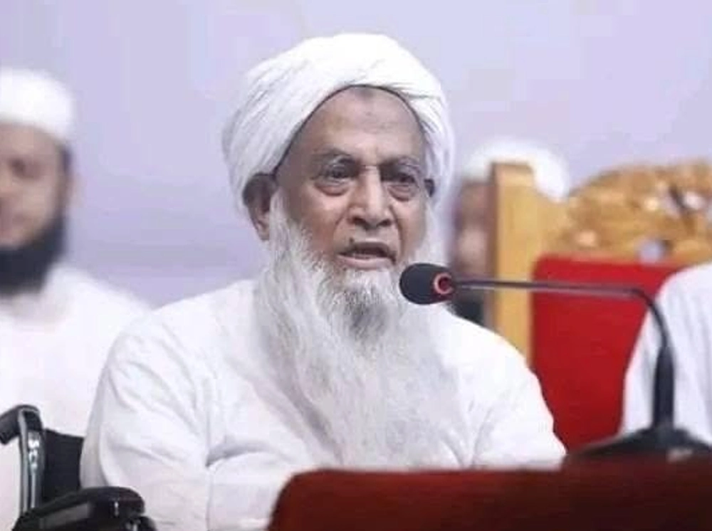 লিংকনকে ধর্ম প্রতিমন্ত্রী করায় মধুপুর পীরের তীব্র প্রতিবাদ, দিলেন হুঁশিয়ারি