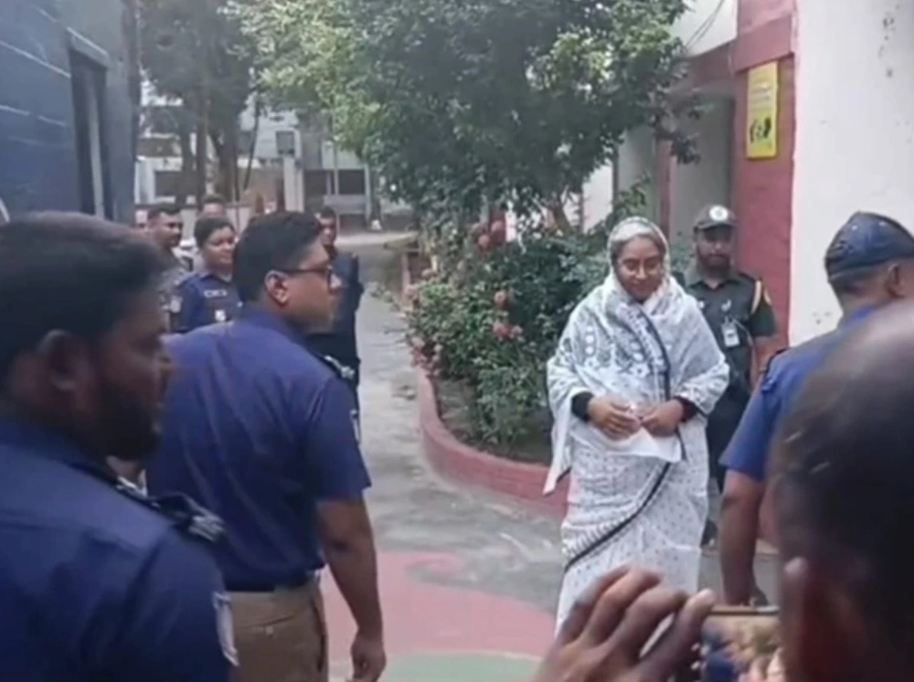প্যারোলে মুক্তি পেলেন দীপু মনি