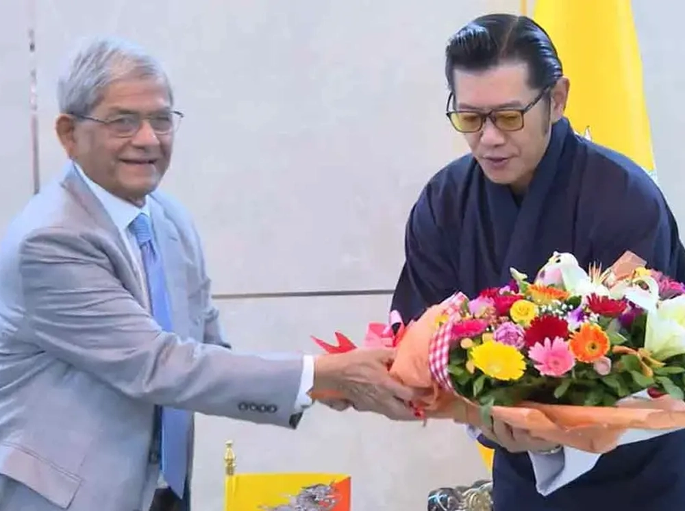 রাষ্ট্রপতি ও প্রধানমন্ত্রীকে ভুটান সফরের আমন্ত্রণ রাজার