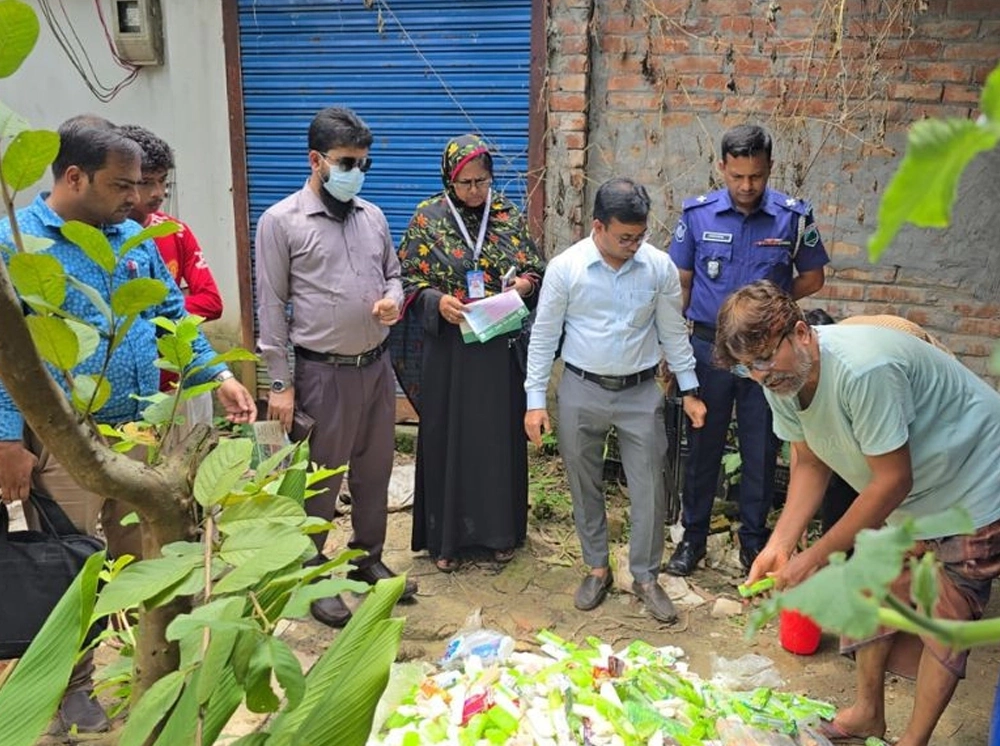 নিষিদ্ধ রাসায়নিক দিয়ে আইসক্রিম তৈরি, জরিমানা লাখ টাকা