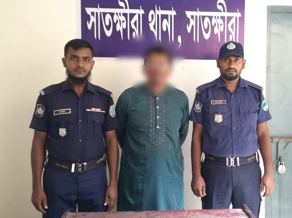 সাতক্ষীরায় আওয়ামী লীগের তিন নেতা গ্রেফতার