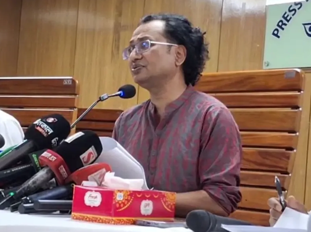 অসৎ উদ্দেশ্যে এলপিজি মজুত করলেই ব্যবস্থা নেবে সরকার: প্রধানমন্ত্রীর উপদেষ্টা