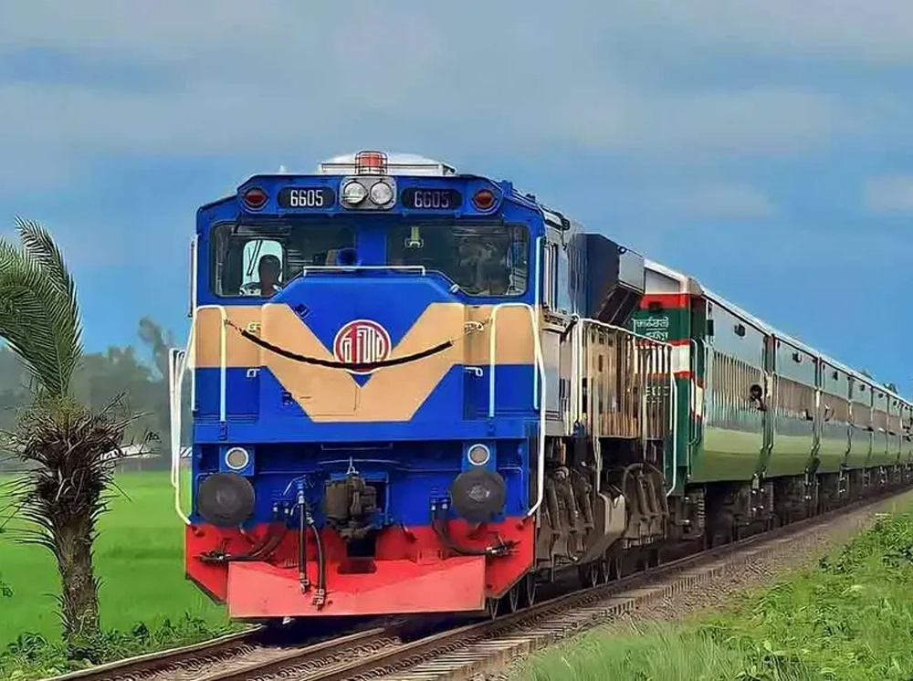 কমলাপুরে ট্রেনে আগুনের ঘটনায় তদন্ত কমিটি