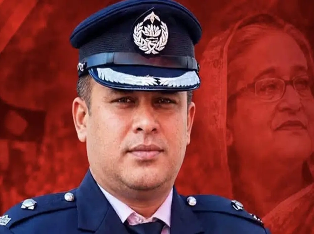 ডিবি হেফাজতে ক্যান্টনমেন্ট থানার সেই ওসি