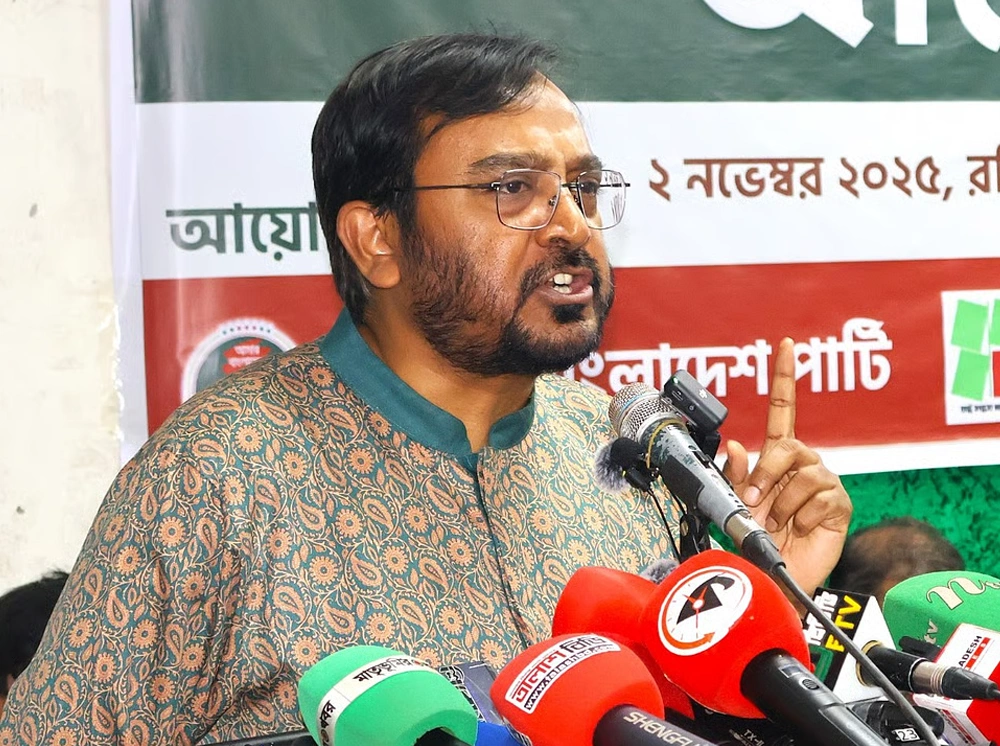 জ্বালানির দাম বাড়িয়ে সরকার দায়িত্বহীনতার পরিচয় দিয়েছে: মঞ্জু