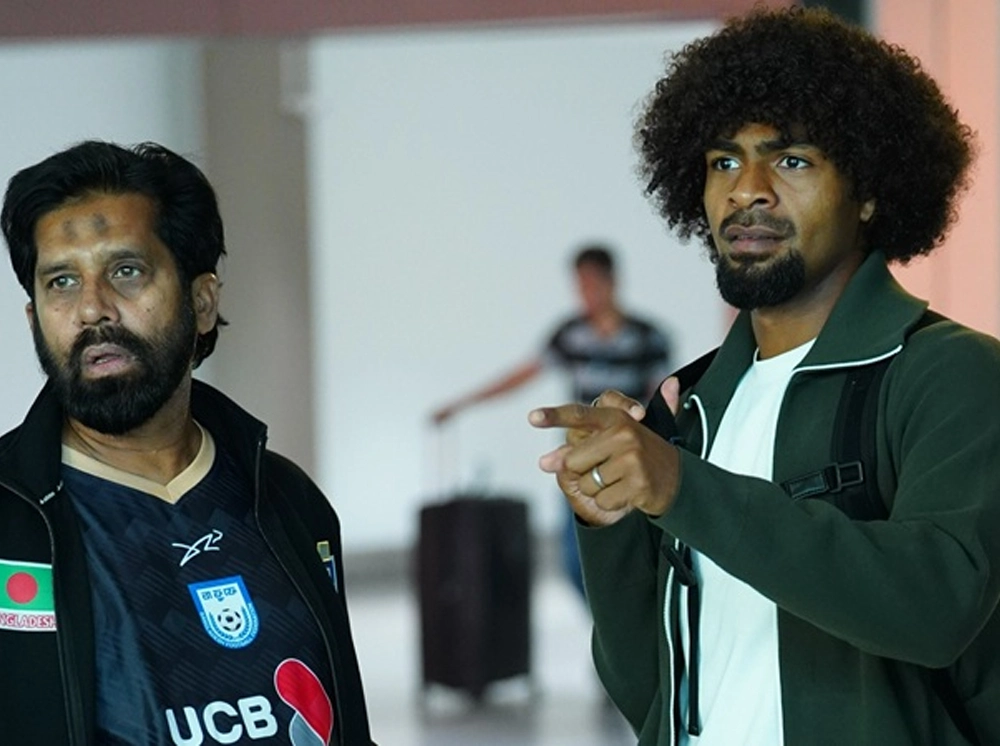 ইন্দোনেশিয়ায় দলের সাথে যোগ দিলেন হামজা চৌধুরী