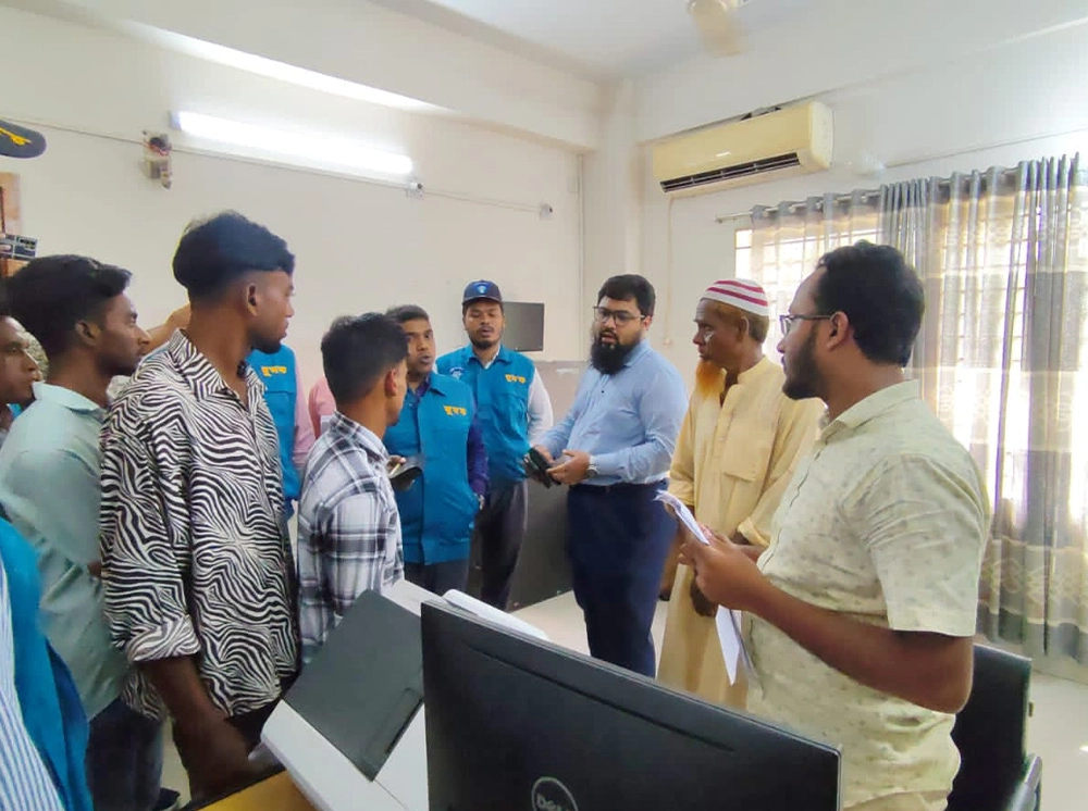 জামালপুর পাসপোর্ট অফিসে দুদকের অভিযান