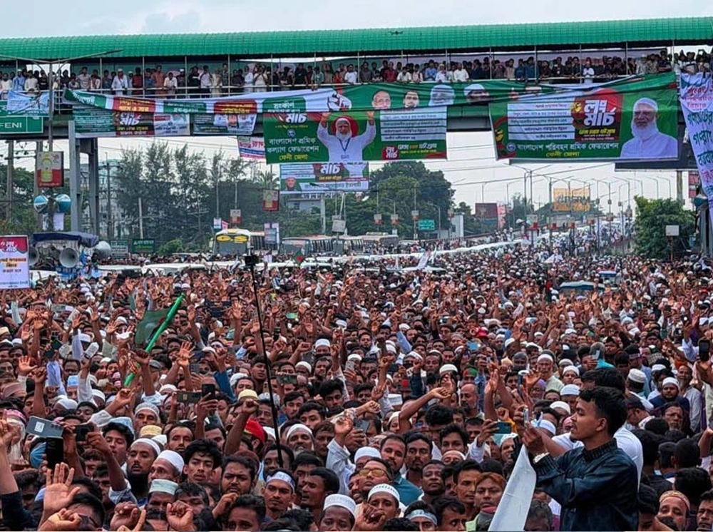 ১১ দলীয় জোটের পদযাত্রা: রাজনীতিতে কি ফের অস্থিরতার সংকেত?