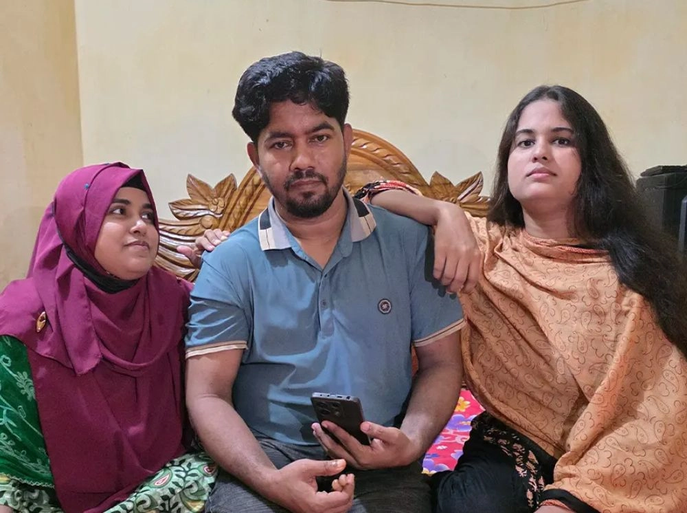 স্বামীর পছন্দের নারীকে ঘরে তুলে দুই সতীনের মিলেমিশে সংসার