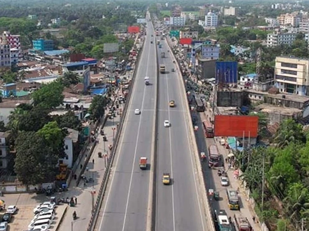 ঢাকা-চট্টগ্রাম মহাসড়কে চলাচলকারীদের জন্য জরুরি নির্দেশনা