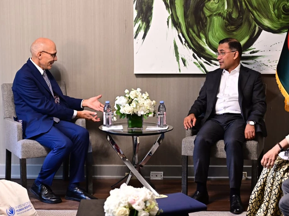 প্রধানমন্ত্রীর সাথে জাতিসংঘের মানবাধিকারবিষয়ক হাইকমিশনারের সাক্ষাৎ