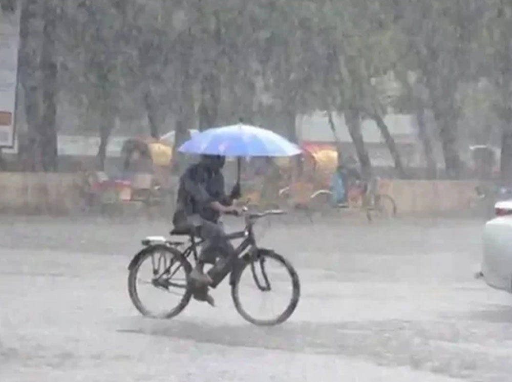 দেশের যেসব অঞ্চলে মাঝারি ধরনের ভারী বর্ষণ হতে পারে
