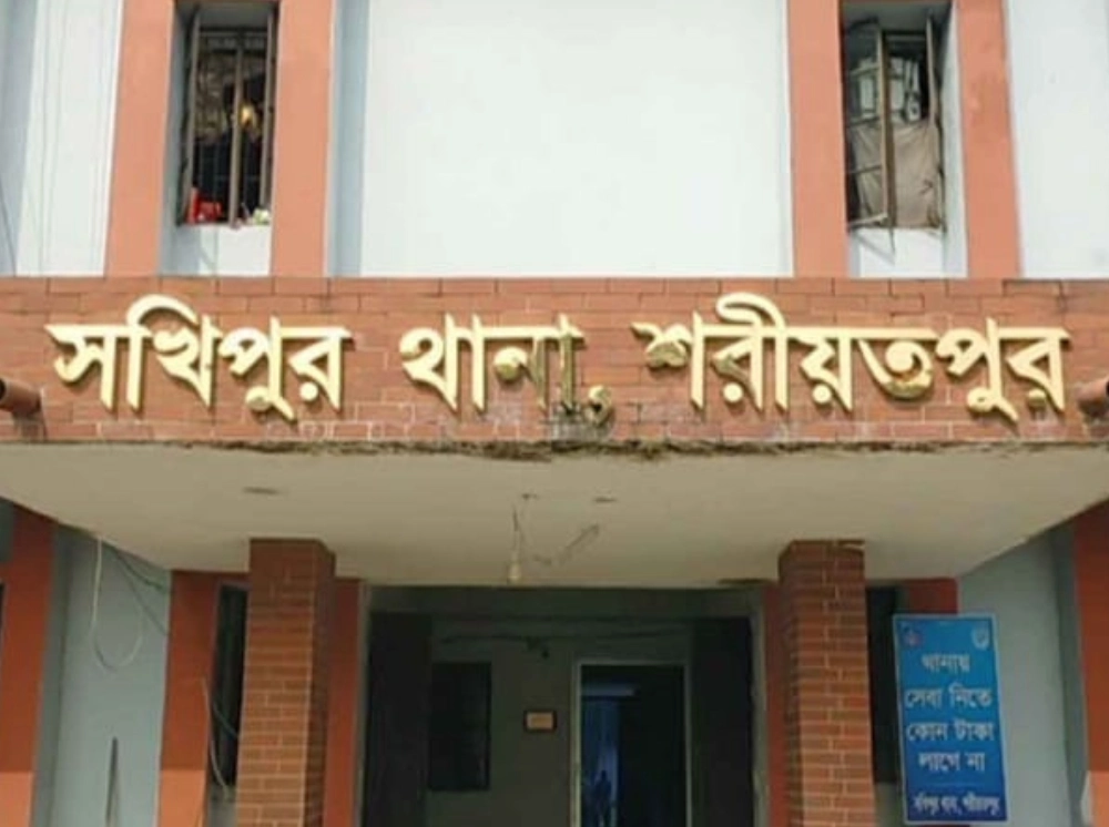 ভেদরগঞ্জে সড়ক দুর্ঘটনাকে ‘হামলা’ বানিয়ে মামলা, কারাগারে ৬৫ বছরের বৃদ্ধ