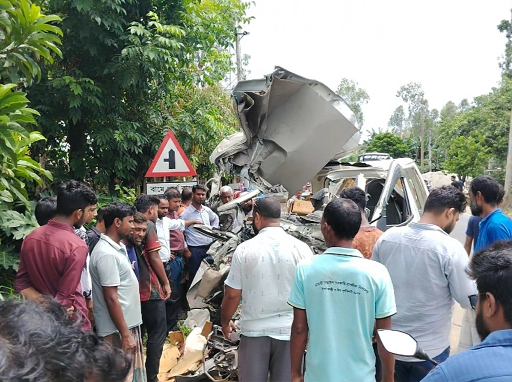 গাইবান্ধায় পৃথক সড়ক দুর্ঘটনায় নিহত ২