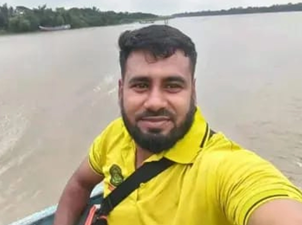পদ্মায় নিখোঁজের ৩৮ ঘণ্টা পর ভেসে উঠল ছাত্রদল নেতার লাশ