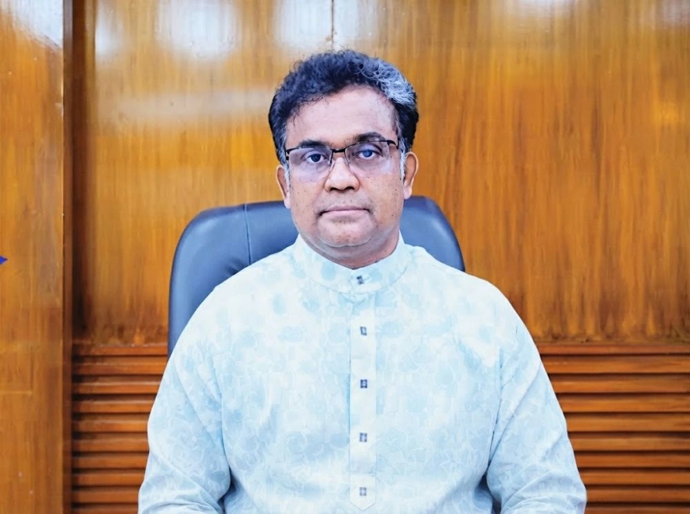 ভিসি পদ থেকে সরিয়ে দেওয়া হলো অধ্যাপক কামরুল আহসানকে
