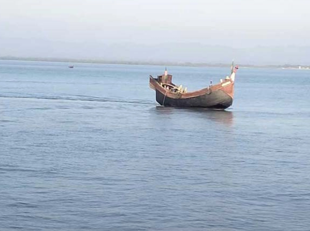 টেকনাফে আরাকান আর্মির গুলিতে জেলে আহত