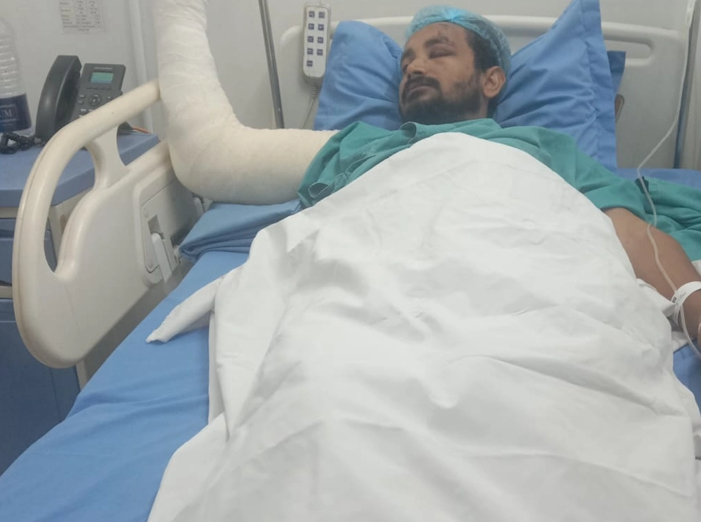 সড়ক দুর্ঘটনায় আহত শেরপুর সদর হাসপাতালের চিকিৎসক ডা. তানভীর