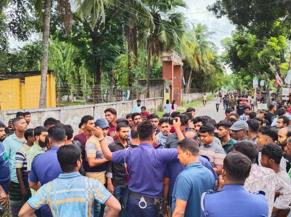 আওয়ামী লীগের বিরুদ্ধে বিক্ষোভে বিএনপির দুই পক্ষের সংঘর্ষ