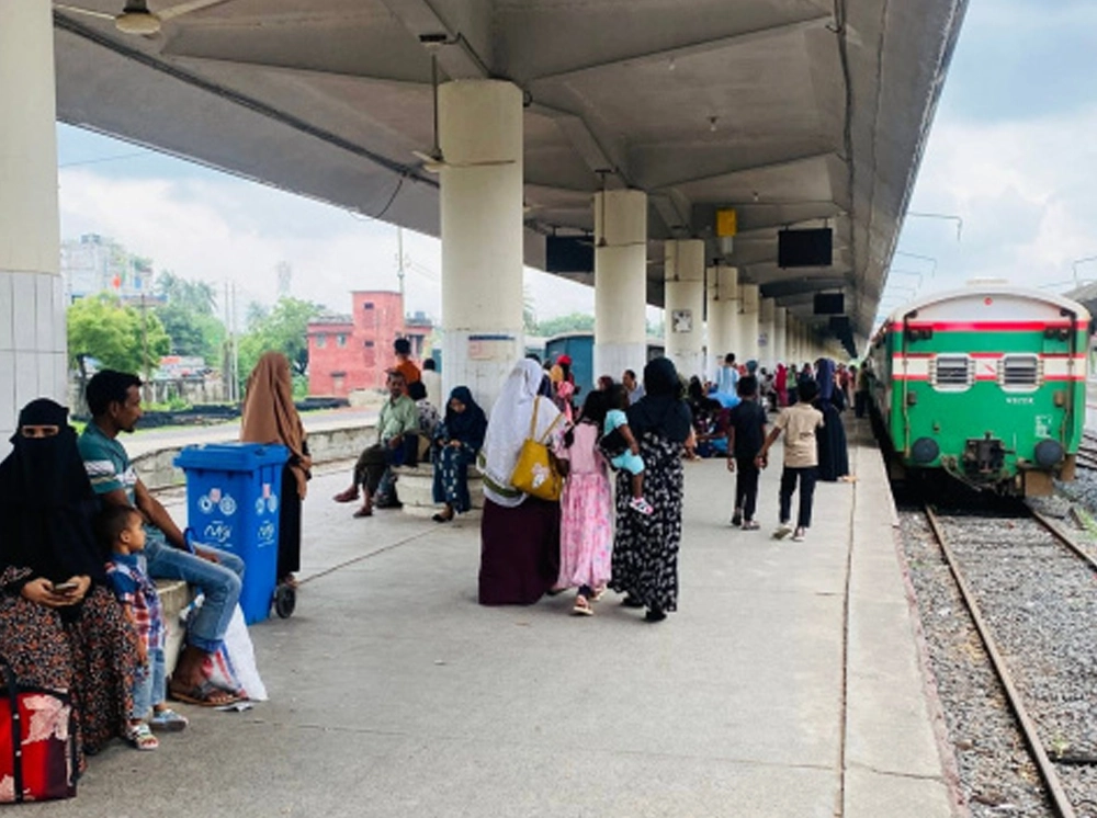 রাজশাহীর সাথে সারাদেশের রেলযোগাযোগ স্বাভাবিক