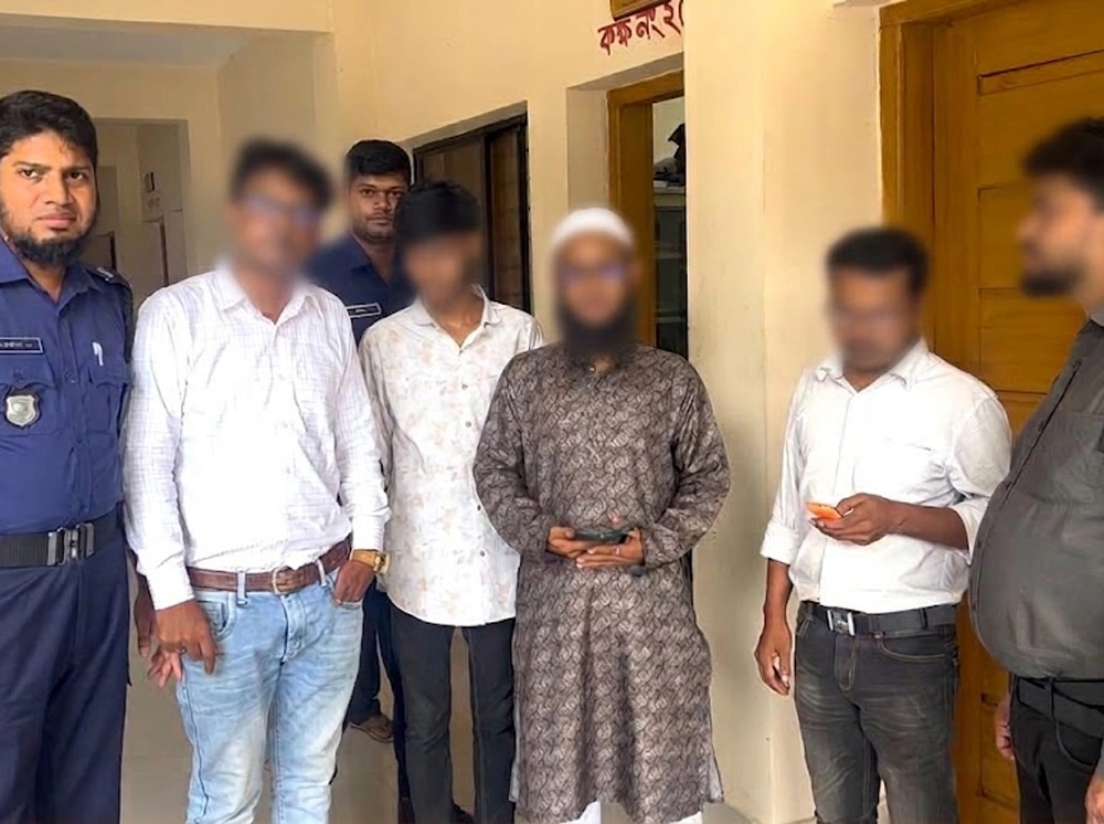 খাগড়াছড়িতে অনুমোদন ছাড়া চক্ষু ক্যাম্প, ৫ জনকে জরিমানা