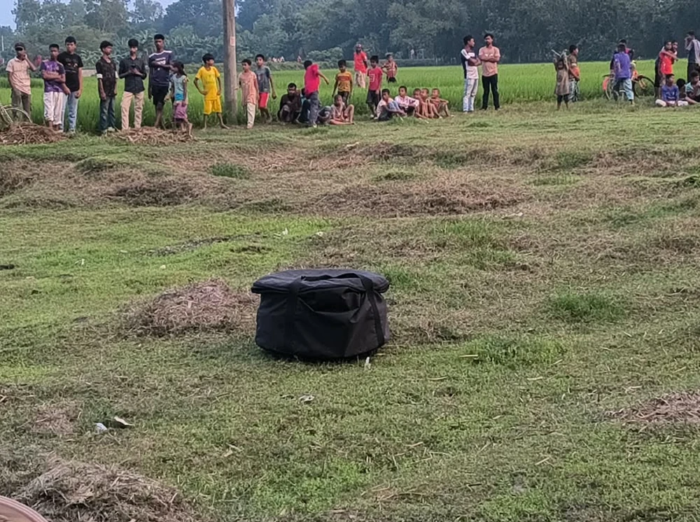 নীলফামারীতে দ্বিতীয় বিশ্বযুদ্ধের সক্রিয় গ্রেনেড উদ্ধার