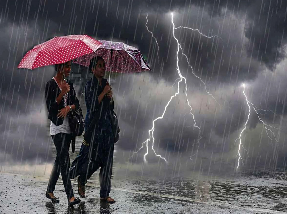 রাজধানীতে বজ্রবৃষ্টির আভাস