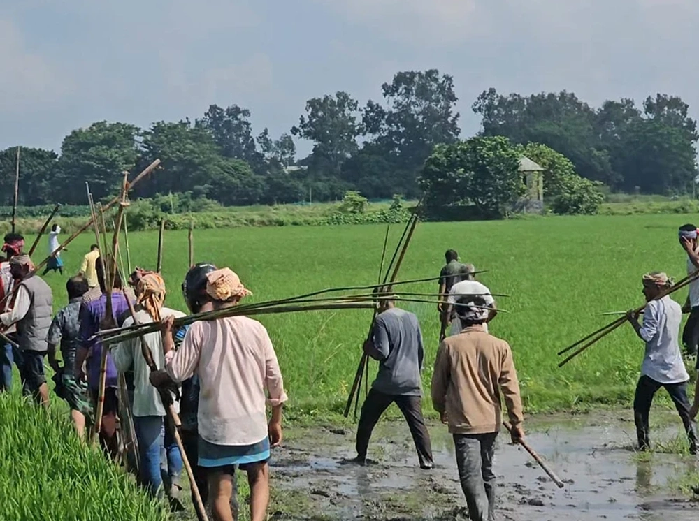 ব্রাহ্মণবাড়িয়ায় দফায় দফায় সংঘর্ষ, পুলিশ মোতায়েন