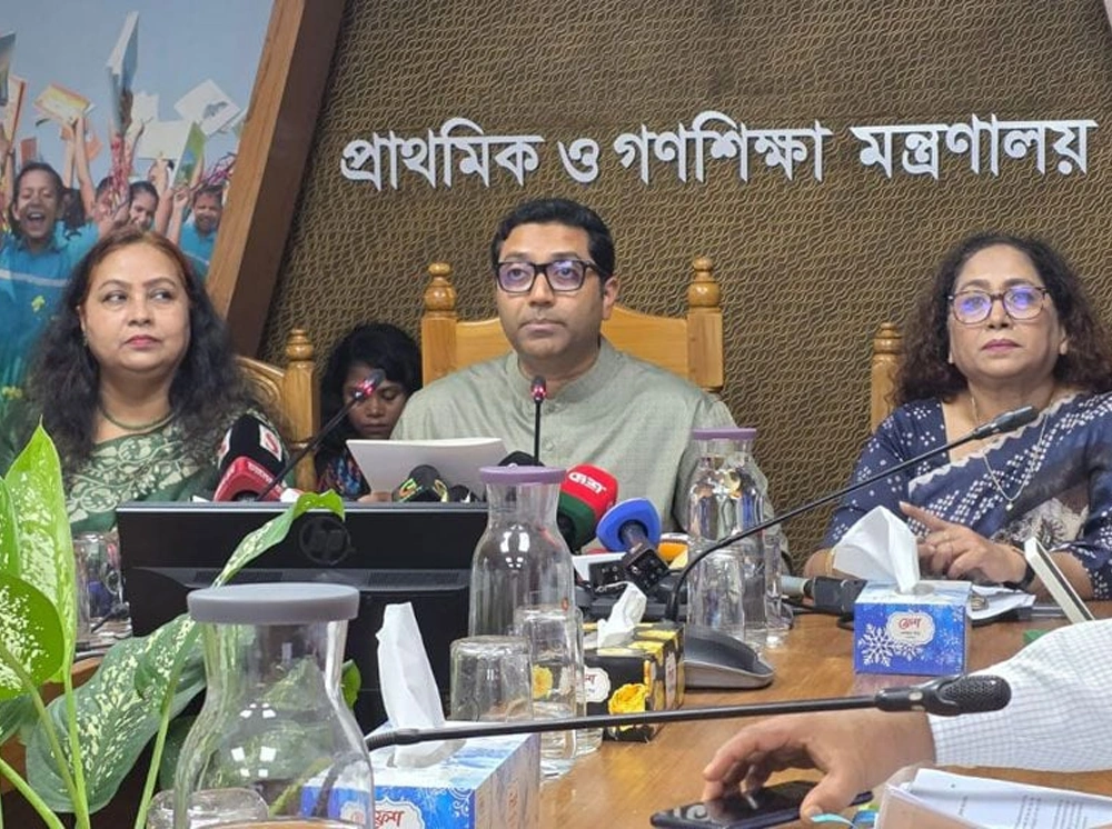 প্রাথমিক বিদ্যালয়ের বদলি অনির্দিষ্টকালের জন্য স্থগিত