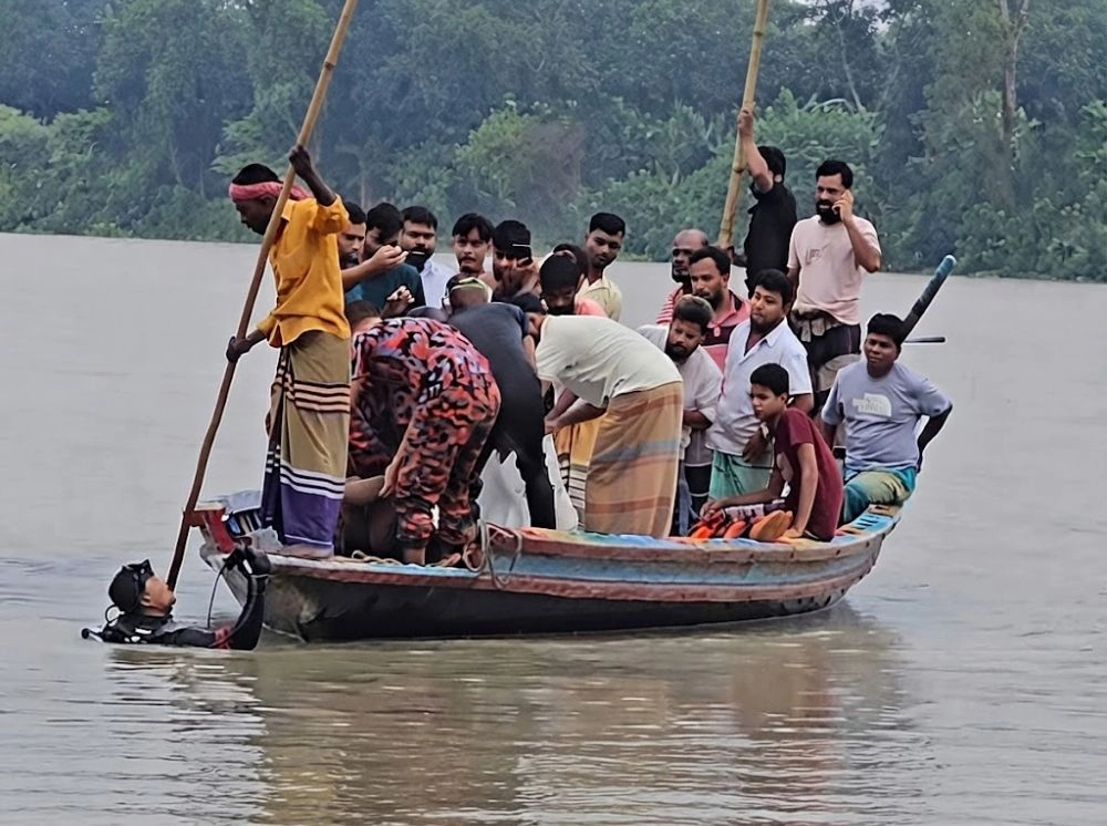 শীতলক্ষ্যায় নিখোঁজ চারজনের মধ্যে ৩ জনের লাশ উদ্ধার