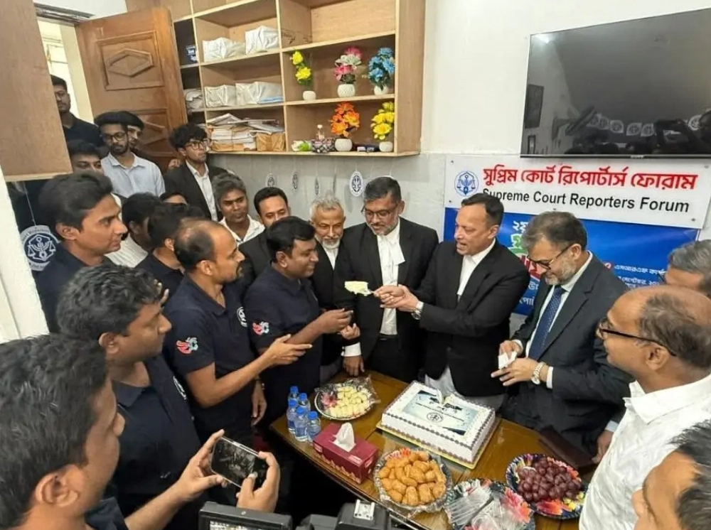 বিচারাঙ্গনে অনিয়ম-দুর্নীতি দেখলে বস্তুনিষ্ঠ সংবাদ করুন: অ্যাটর্নি জেনারেল