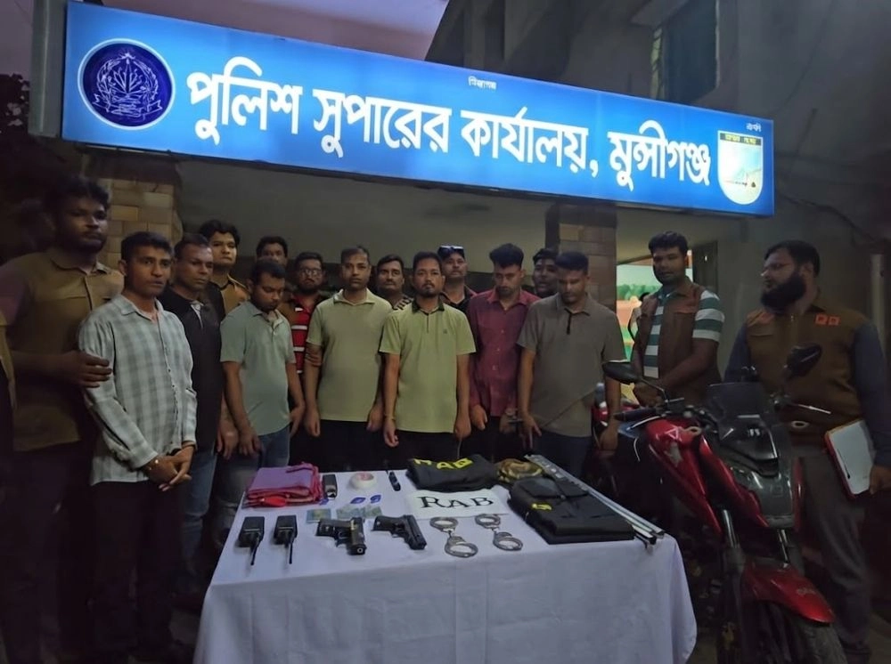 ডাকাতির প্রস্তুতিকালে চাকরিচ্যুত দুই সেনা সদস্যসহ গ্রেফতার ৭