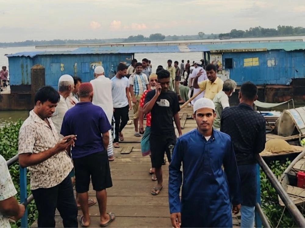 বিয়ের আনন্দের বদলে কনের বাড়িতে শোকের মাতম