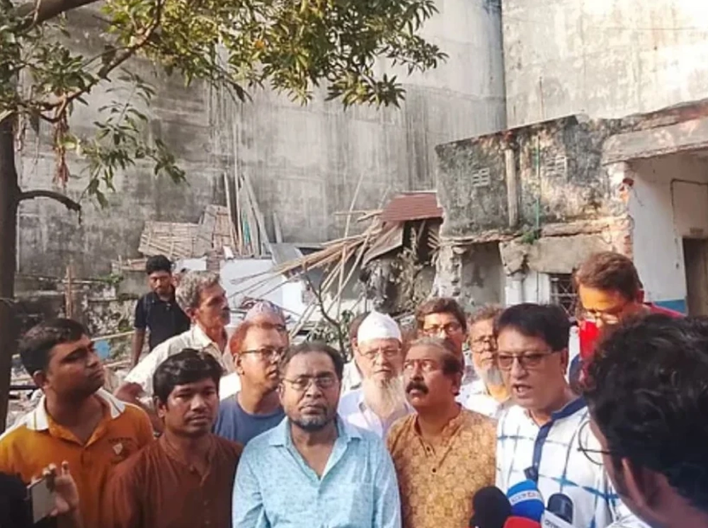 মনে হয় দেশে কোনো সরকার নেই: হাসনাত কাইয়ূম