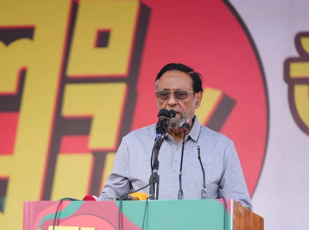 দিন শেষে সবকিছুর দায় প্রধানমন্ত্রীর ওপরই আসবে: কর্নেল অলি